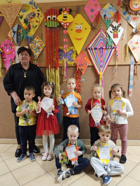 Konkurs plastyczno - techniczny " Mój latawiec"