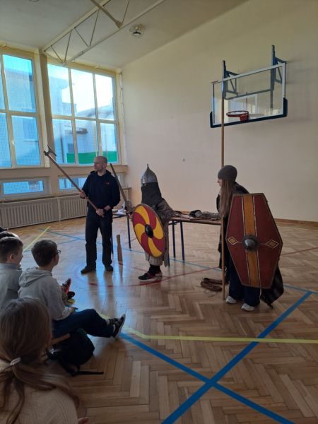 ARCHEOLOGICZNA PODRÓŻ