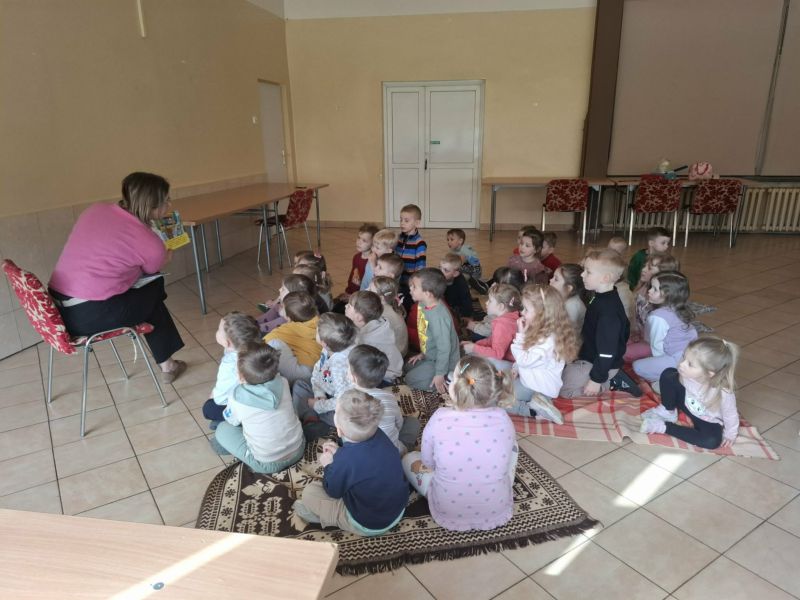 WIELKANOCNE WARSZTATY W GOK W BOROWIU